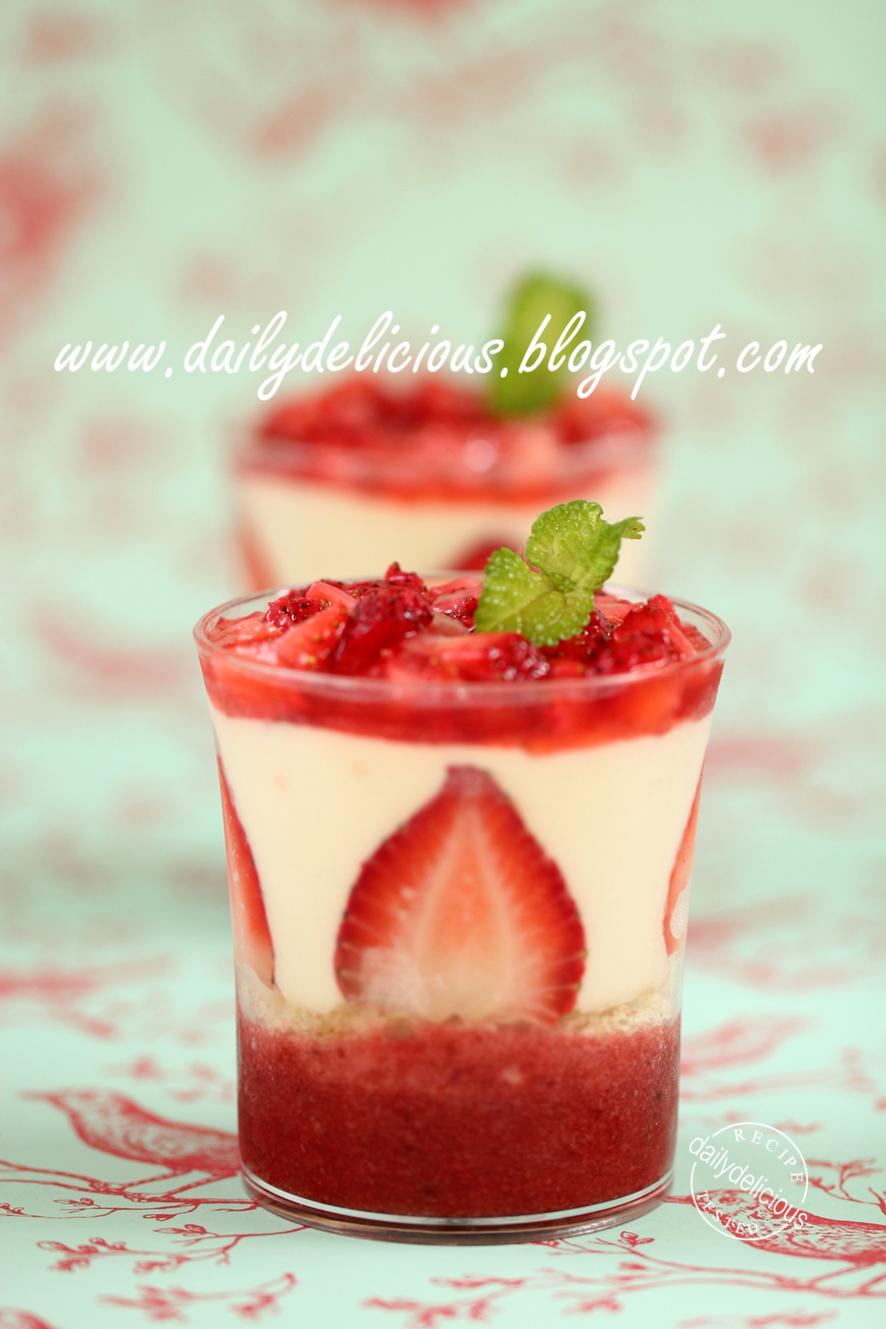 dailydelicious: Tiramisu de fraises: Strawberry Tiramisu, Fresher side ...