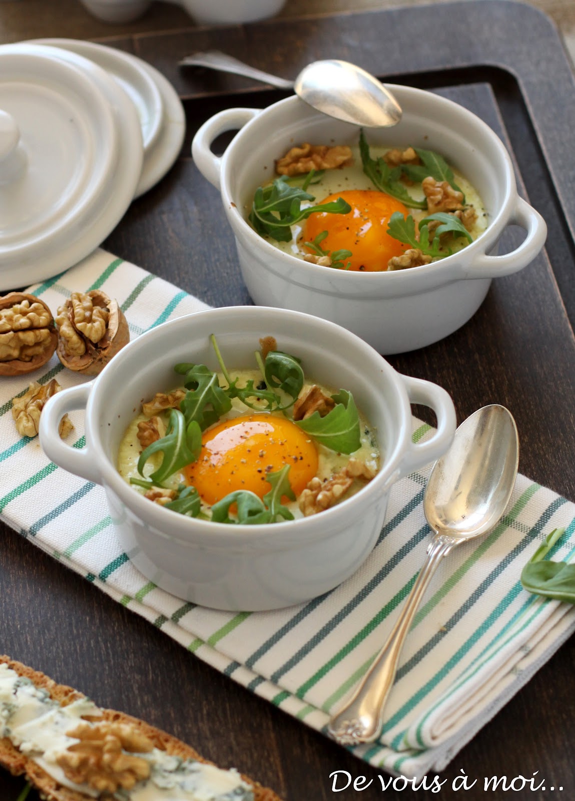 De vous à moi... OEUFS COCOTTE SAVEUR ROQUEFORT