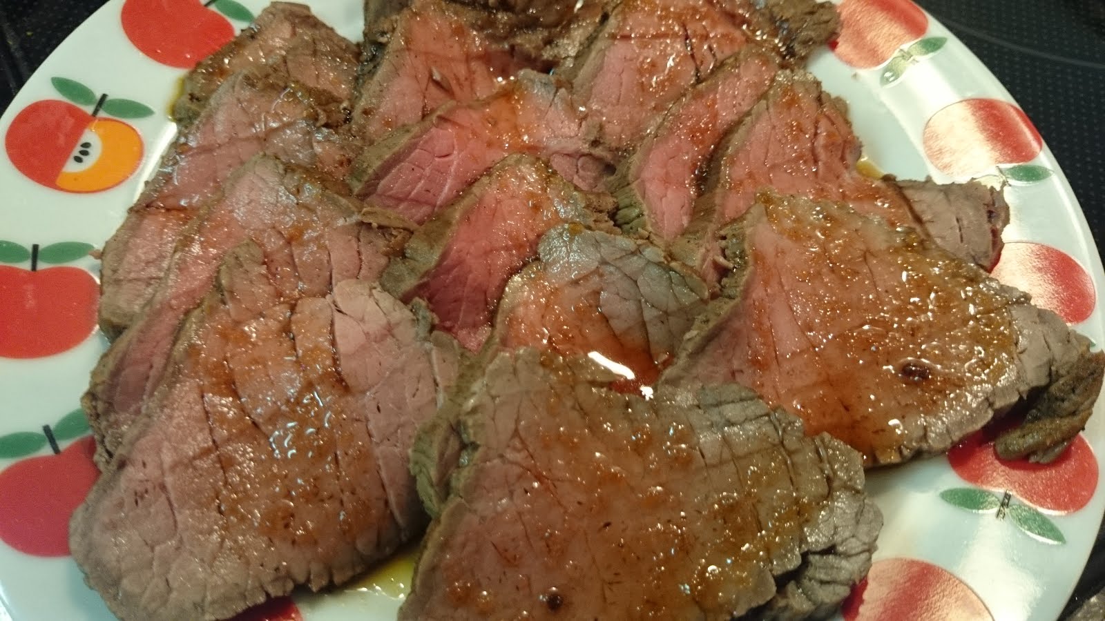 Diary of Japanese Man Cook Roast Beef with Rice Cooker