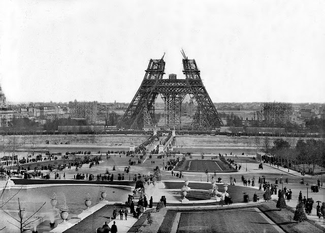 Fascinating Historical Picture of Eiffel Tower in 1888 