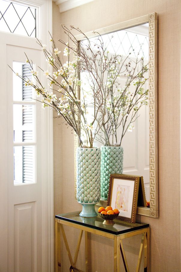 New Home Interior Design Foyer Flower Arrangement