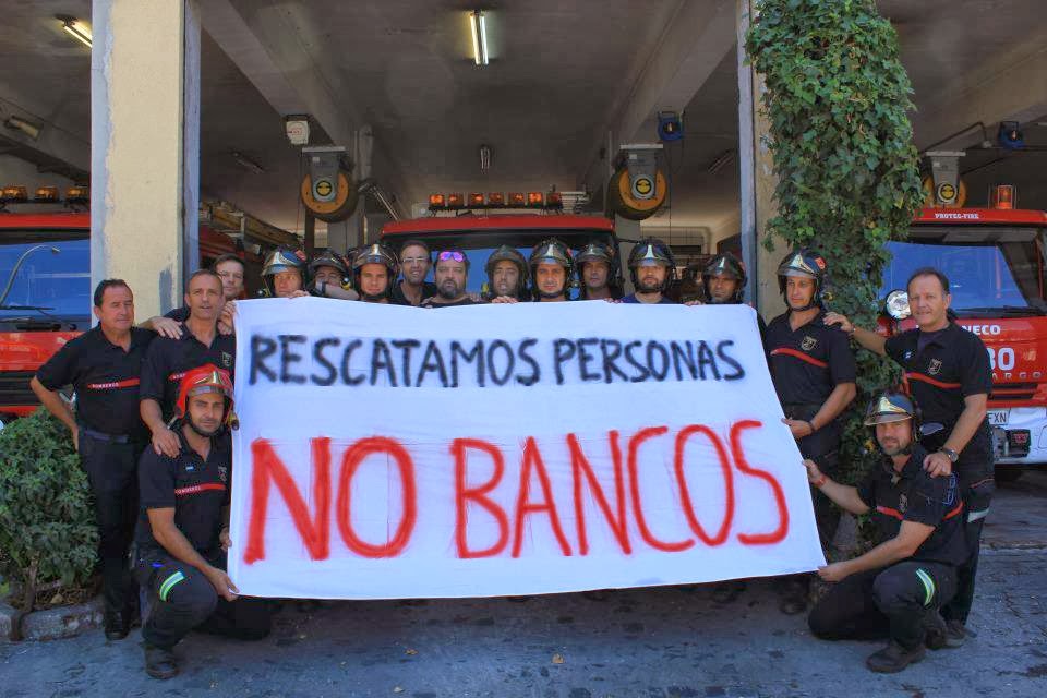 Bomberos_rescatamos_personas_no_bancos_20120719095454.jpg
