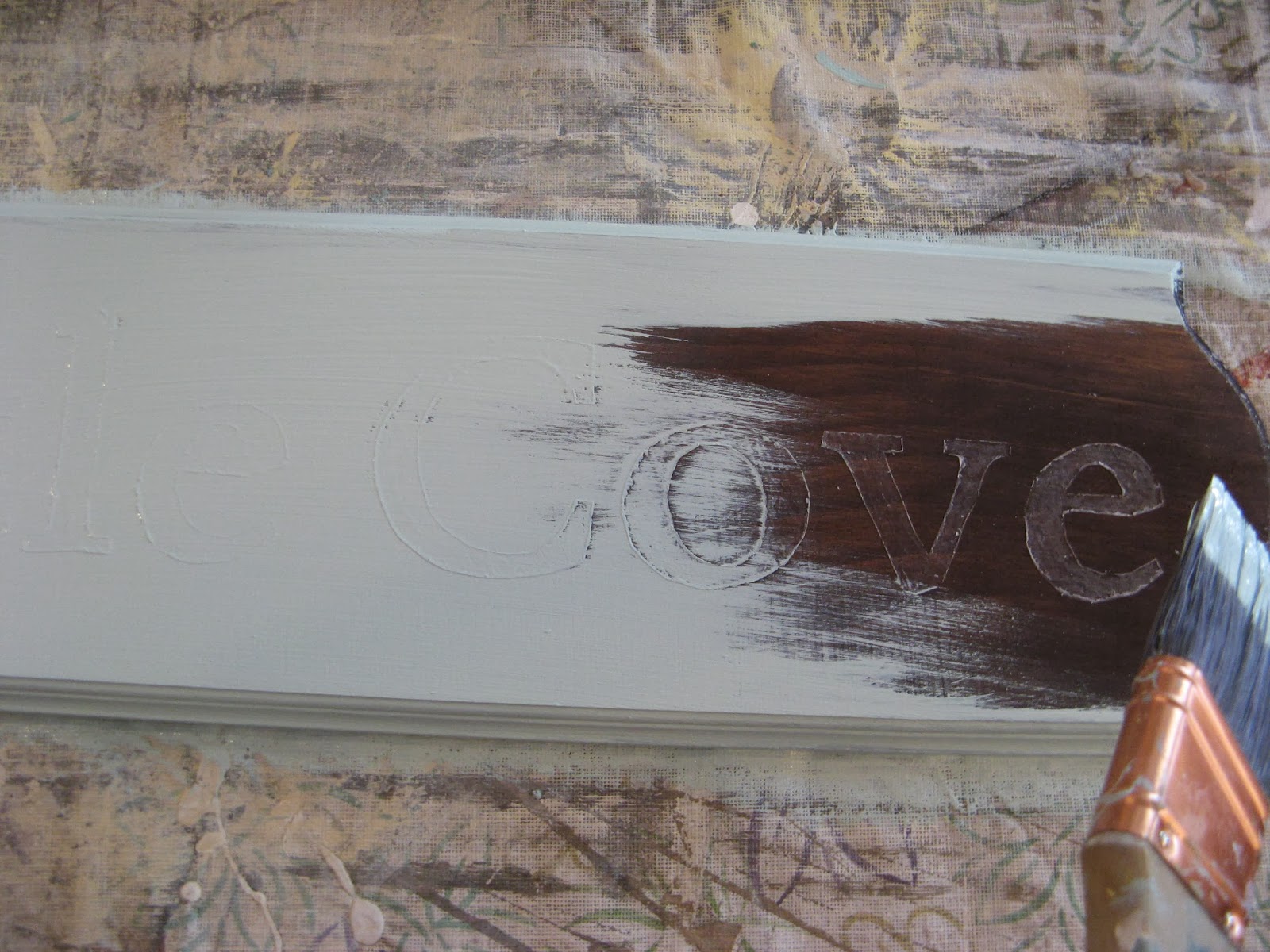 Beach Cottage Sign - candlewax distressing technique Apply paint