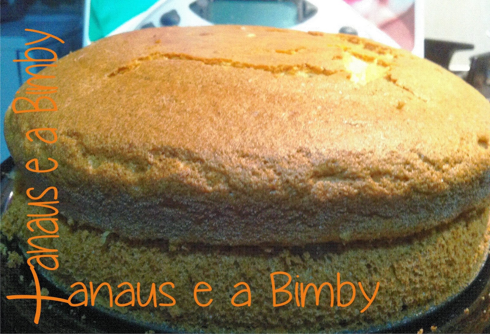 Bolo de Baunilha com Recheio de Marmelada na Bimby