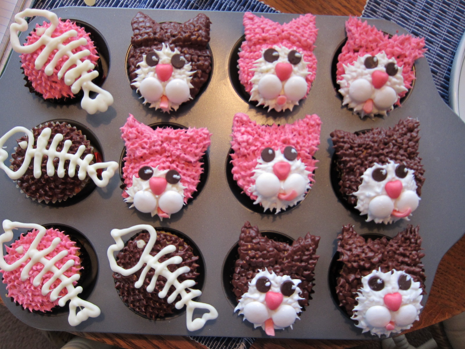 Kitty Cat Cupcakes