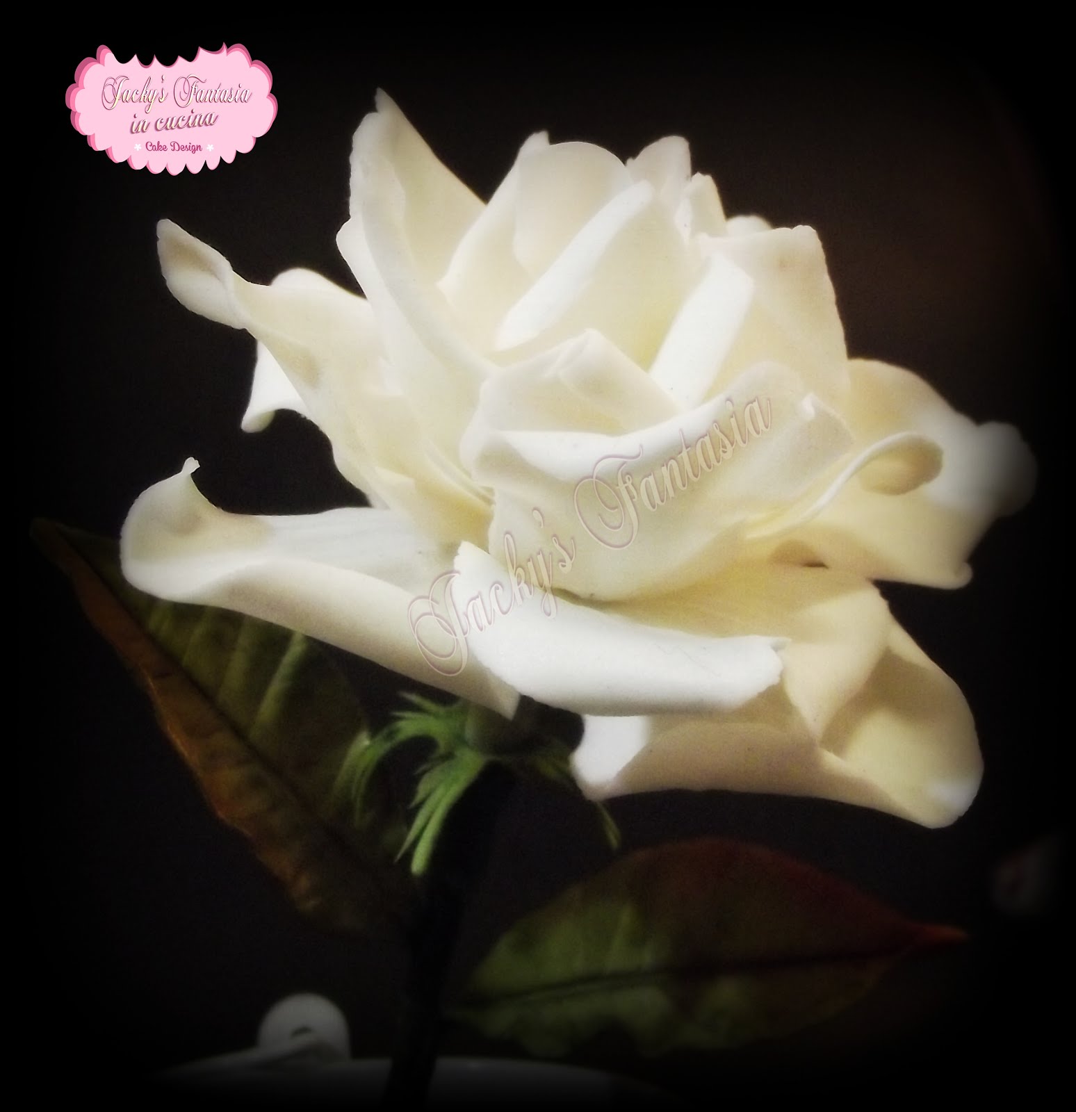 GARDENIA IN GUM PASTE