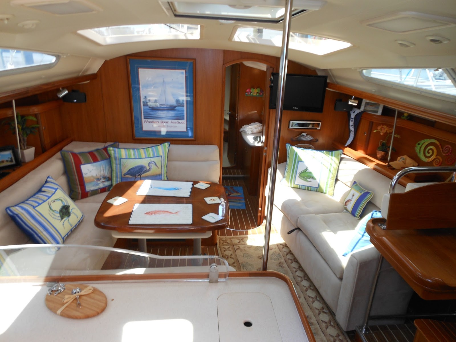 MidLife Cruising!!! Gulfport Boat Show!