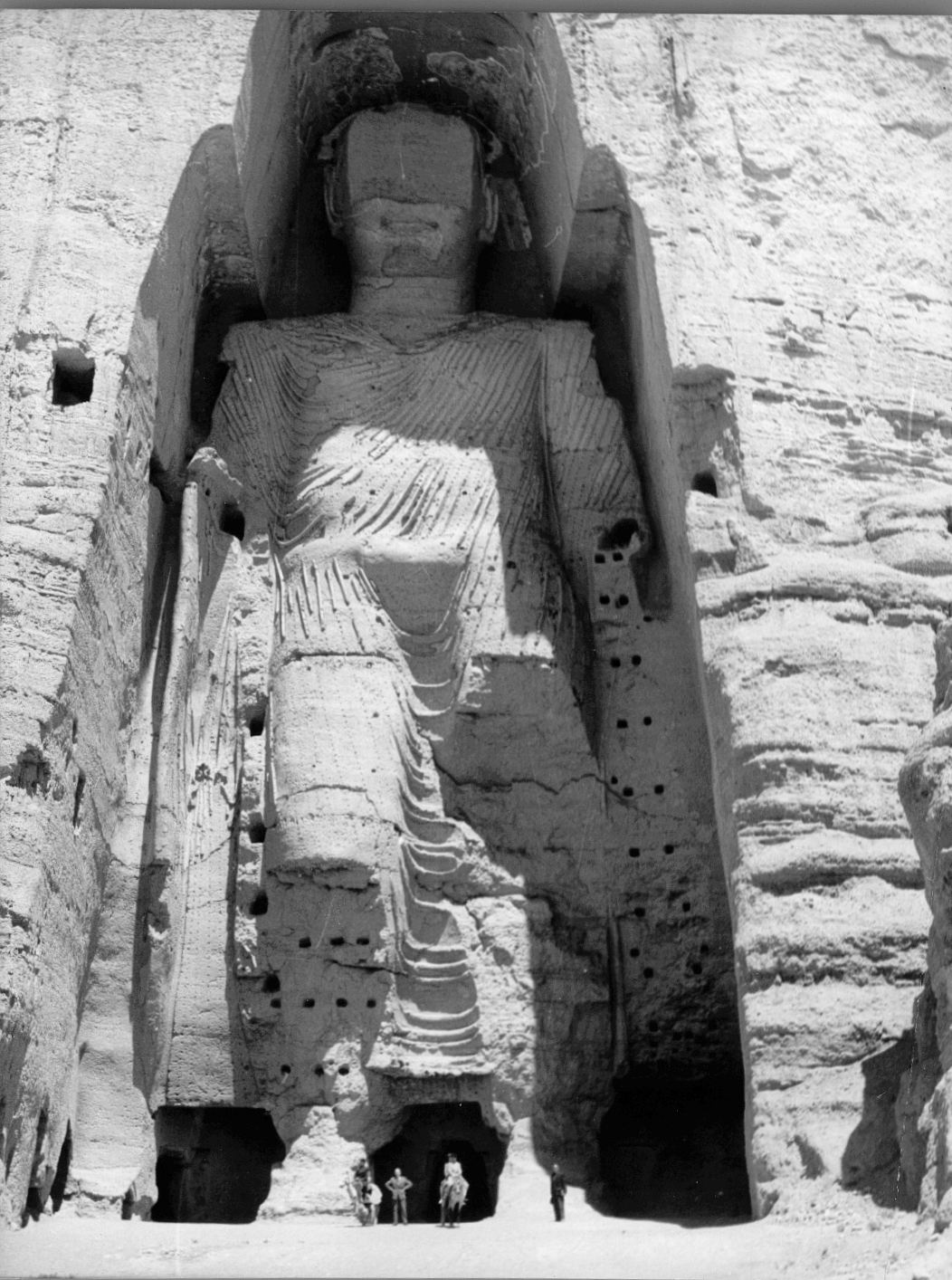 Visitor For Travel Ancient Gandhara, Afghanistan Bamiyan Valley