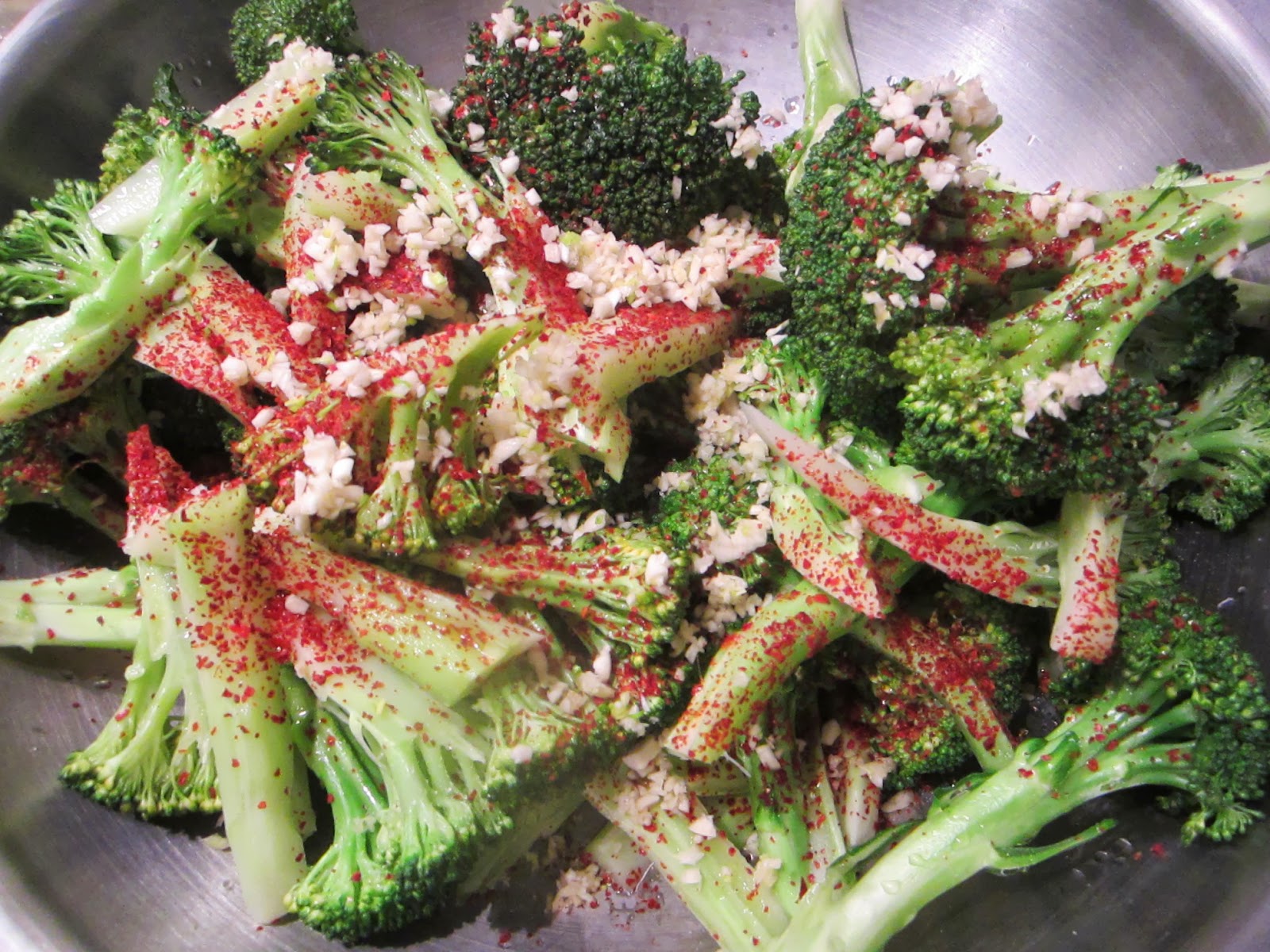 Effortnesslessly Korean Style Broccoli