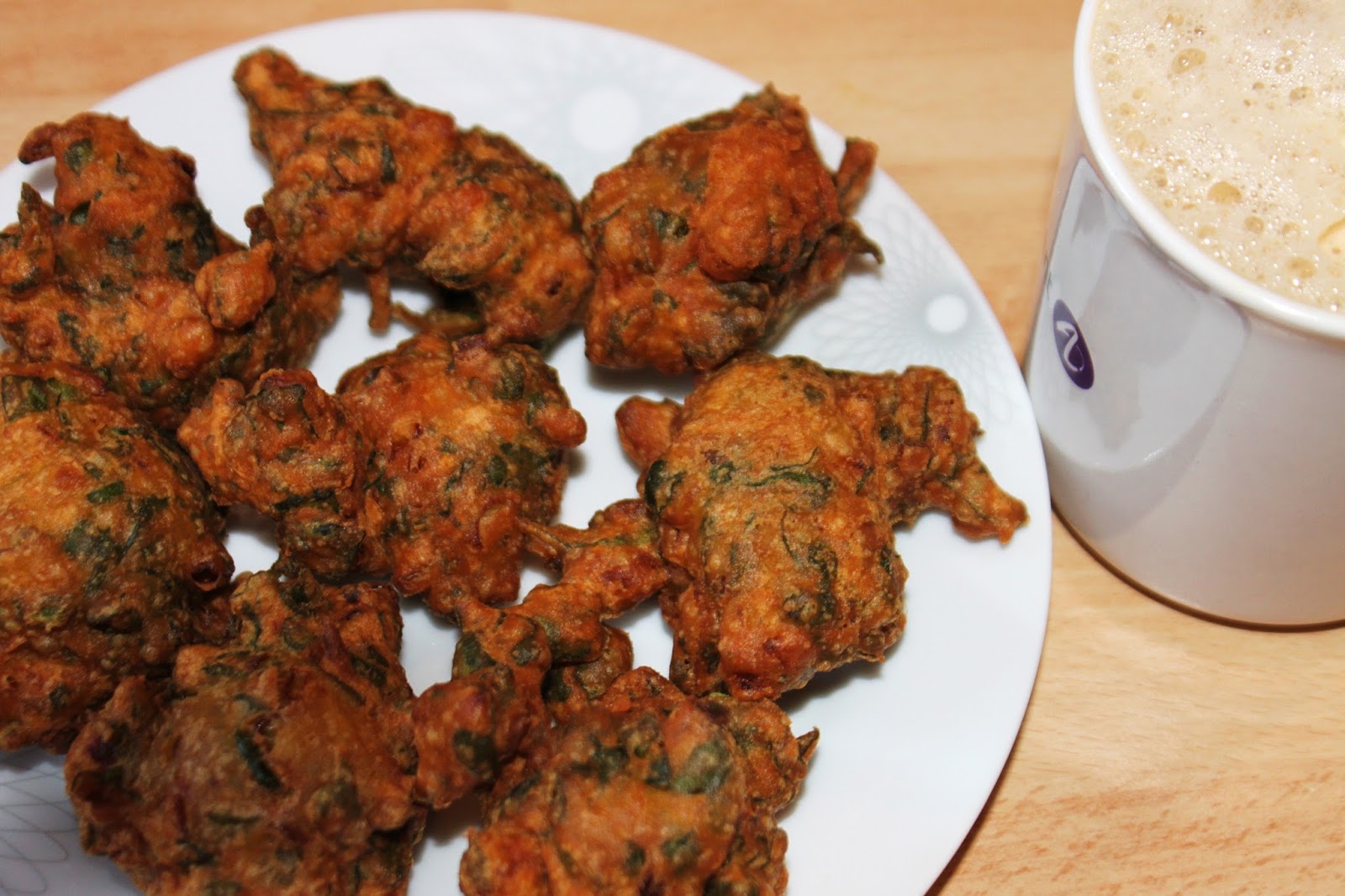 Curries & Chutneys Spinach and Onion Bonda / Fritters