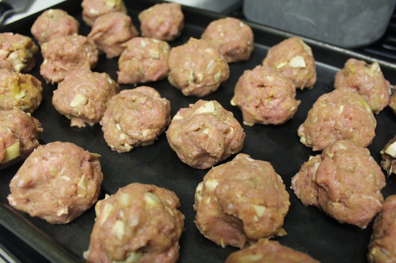 The Foodista Chronicles LowCarb Meatballs