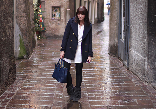 outfit-trend-fashionblogger-blauer-mantel-beiges-kleid-mango-cardigan-primark-strick-boots-isabelmarant-pourhm-tasche-ebay-superflybags