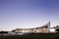 Stunning Arc House For A Little Serenity Coupled With A Lot Of Luxury Stunning Arc House For A Little Serenity Coupled With A Lot Of Luxury
