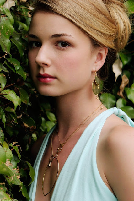 Emily VanCamp