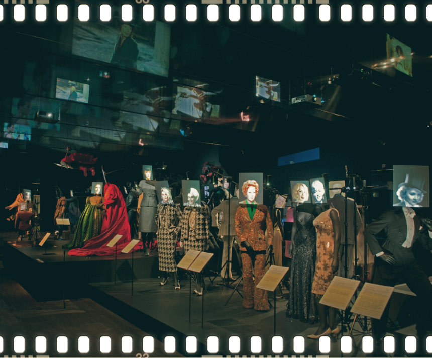 THE AFASHIONADA HOLLYWOOD COSTUME at V&A Museum, London