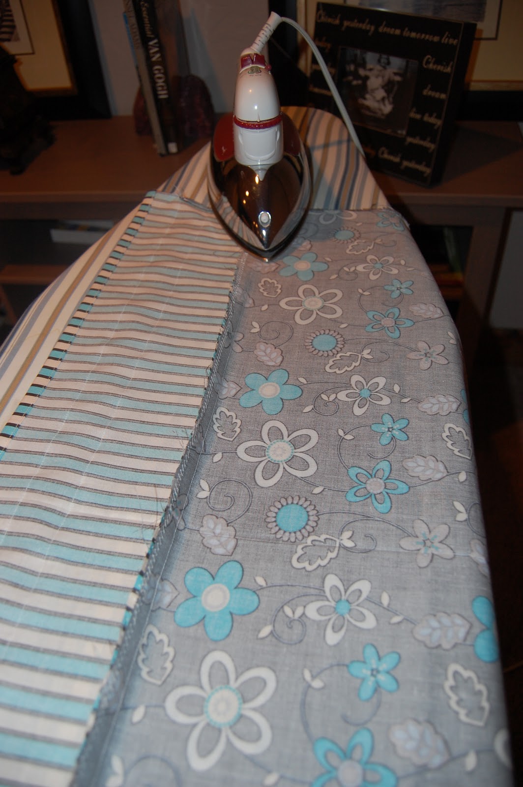 Make a Nursing Cover {HOWTO} I Heart Nap Time