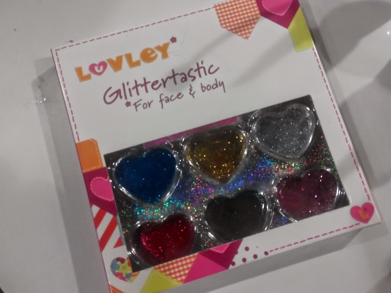 How to make your own glitter tattoo