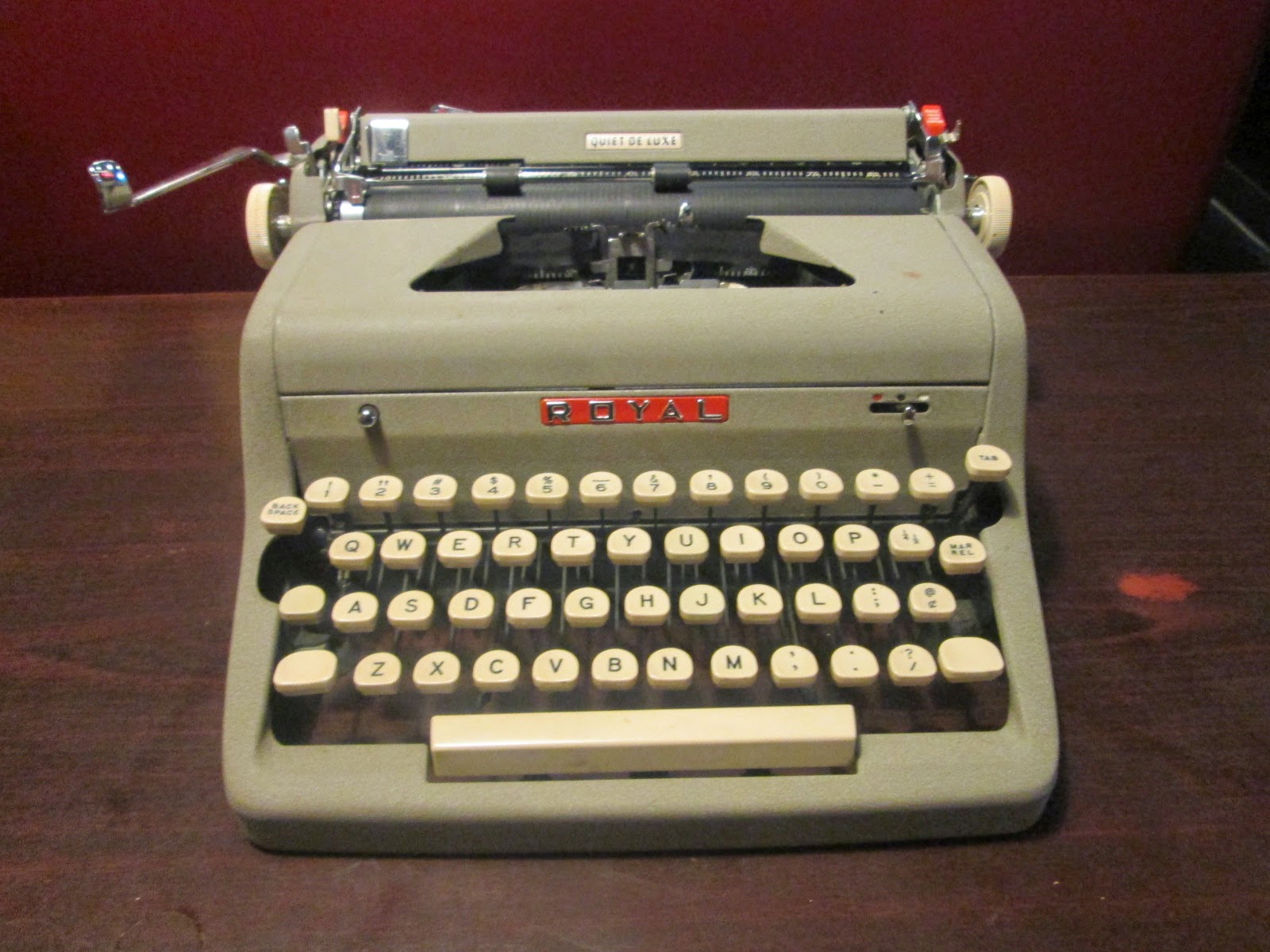 Royal Typewriters 1956 Royal Quiet Deluxe