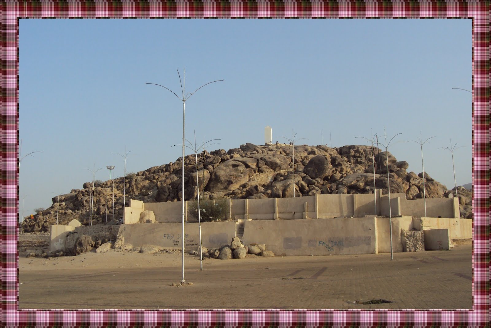 LaDy HaneKoma: ♥ UmRaH HuBy Ke TaNaH Suci MEKAH ♥