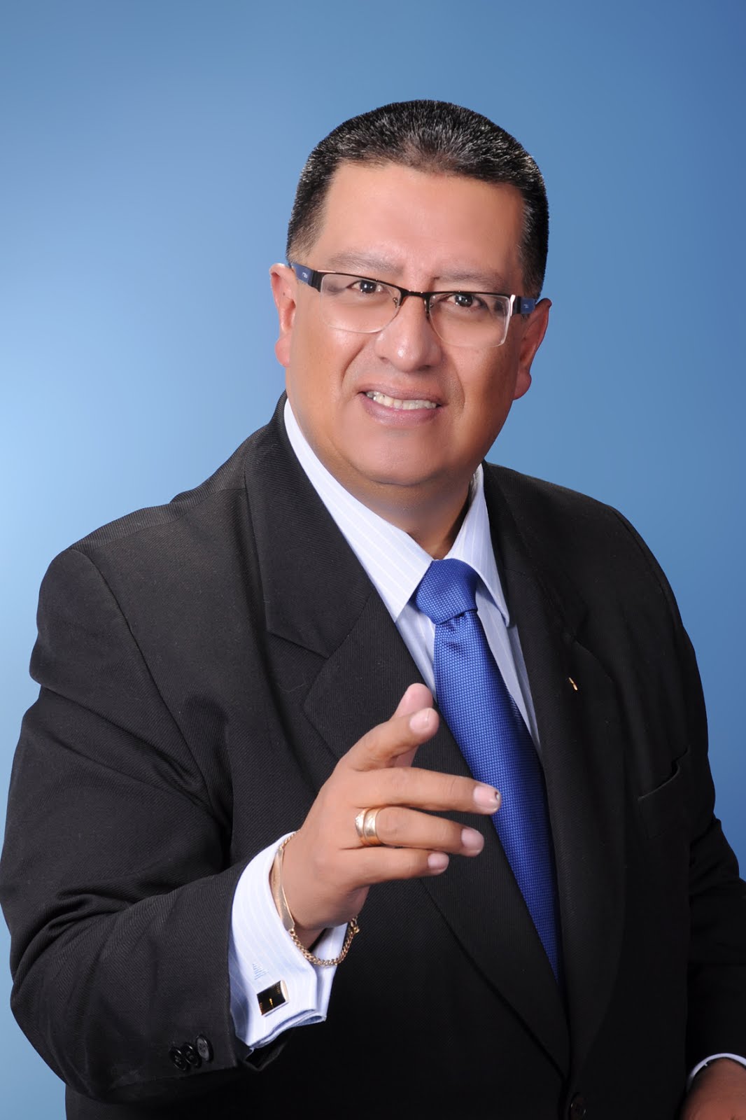Pablo ARANDA MANRIQUE PhD(c) DIRECTOR GENERAL DEL CEP-BOLIVIA