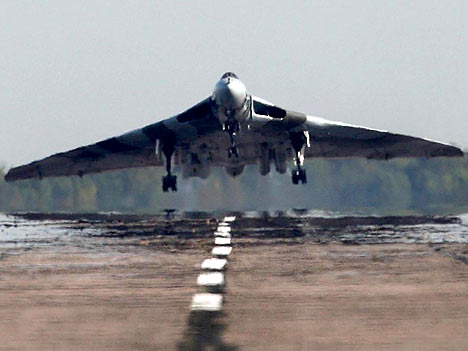 vulcan bomber