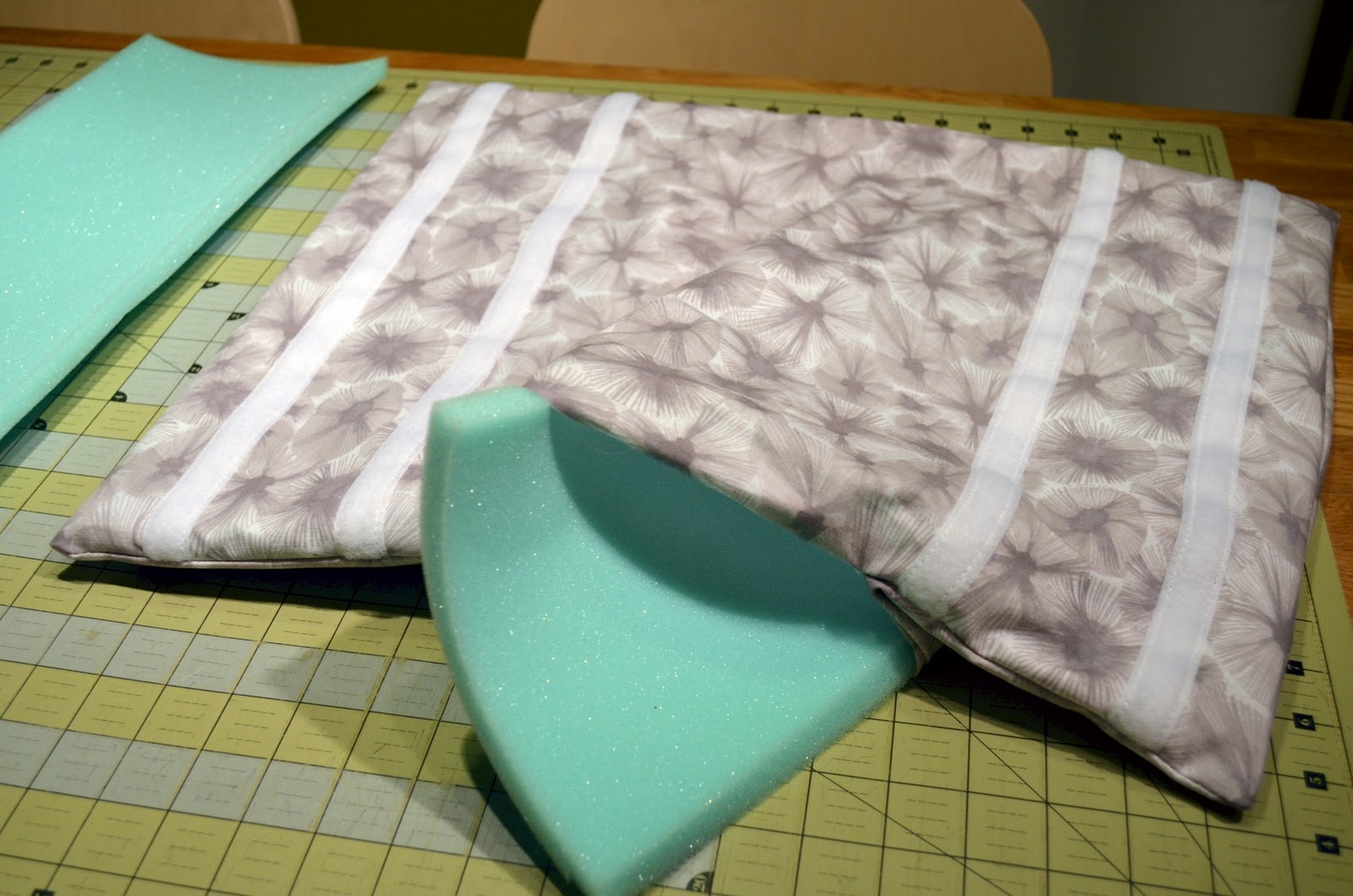 Sewplicity TUTORIAL Diaper Bag Goes Camera