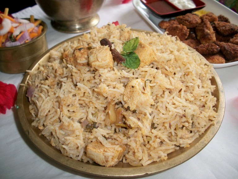Chicken Pilaf / Chicken Pulav Yummy Tummy