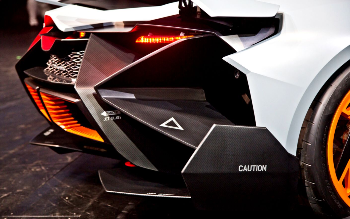 lamborghini egoista concept hd wallpaper lamborghini egoista concept hd wallpaper