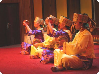 Tari Indang Badinding