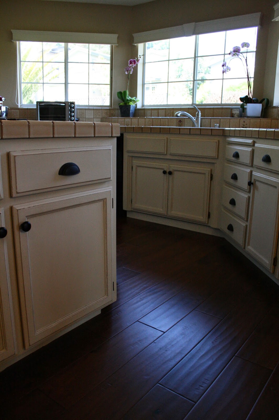 Reloved Rubbish Amazing Chalk Paint® Transformation on Oak Kitchen