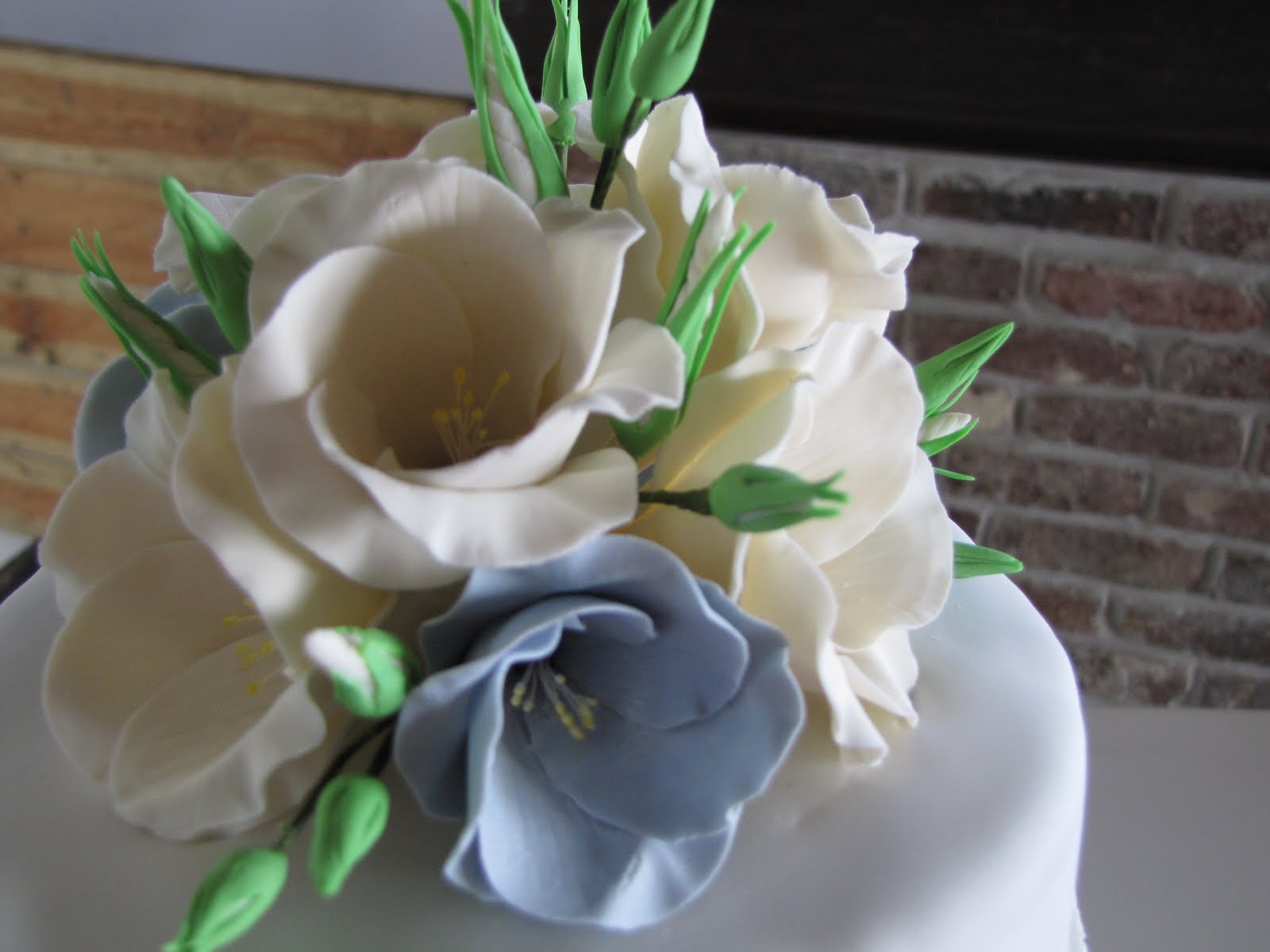 Cake Decorating Blog White and lilach dreams