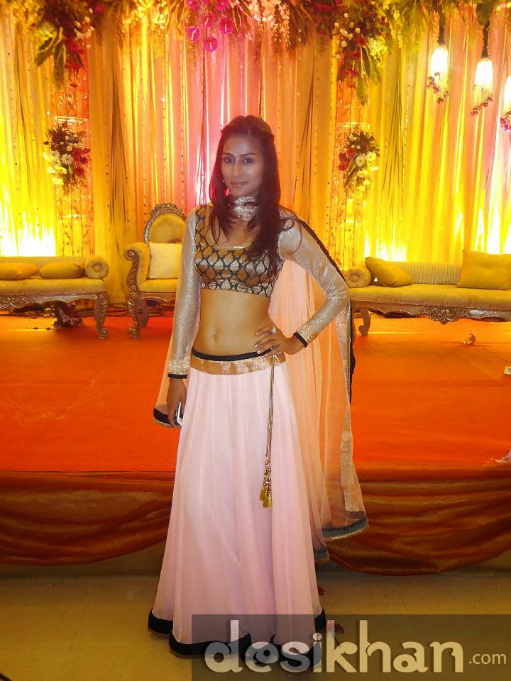 Dance Bar Girl Rachna At An Indian Wedding indianudesi.com Dance Bar Girl Rachna At An Indian Wedding indianudesi.com