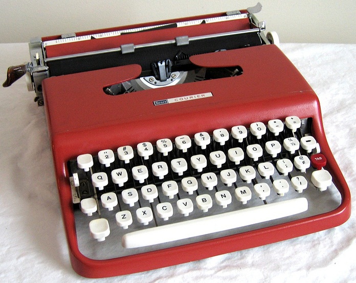 oz.Typewriter 100 Years of Olivetti Typewriters La Olivetti nel Mondo