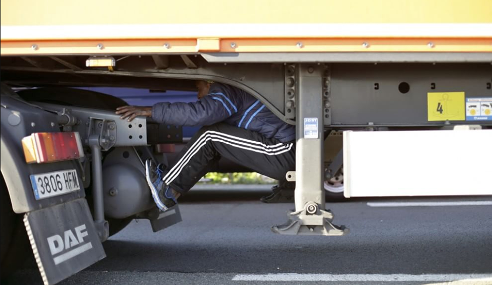 sempre con chi viaggia per cercare qualcosa di meglio, perché si chiama libertà.