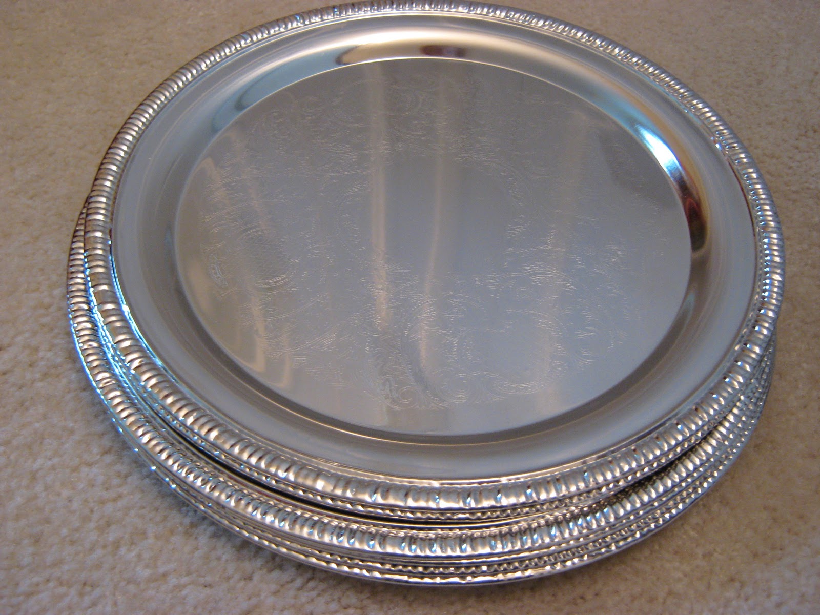 FakeIt Frugal Silver Platter Wreath