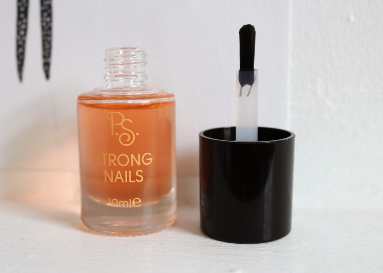 robynmakesthings primark p.s. love 'strong nails'