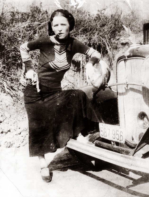 What Did  Bonnie Parker Look Like   Ago 