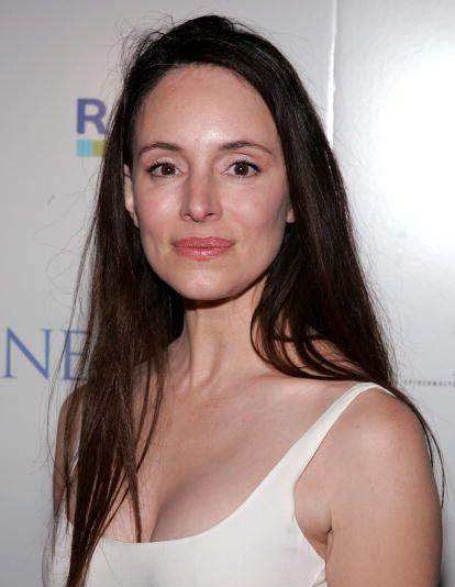 Madeleine Stowe Wiki