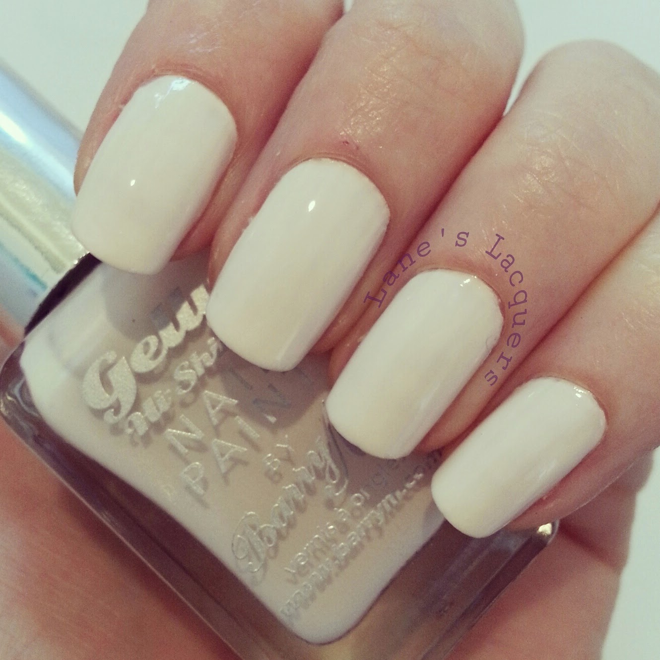 barry-m-summer-gelly-coconut-swatch-nails