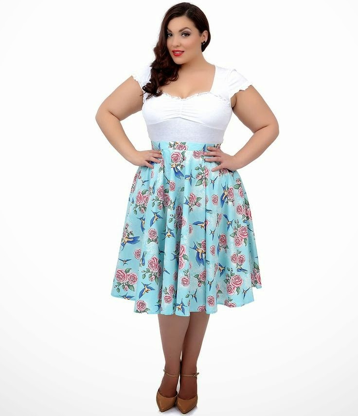geeks fashion How to dress your High Waist Skirt as a Plus Size Woman