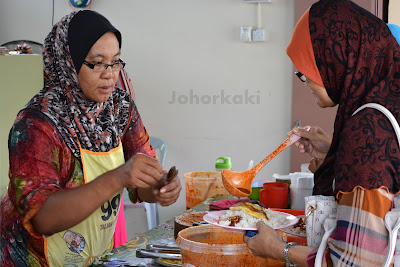 Nasi Lemak Kak Zai in Batu Pahat, Johor Nasi-Lemak-Kak-Zai-Batu-Pahat-Johor