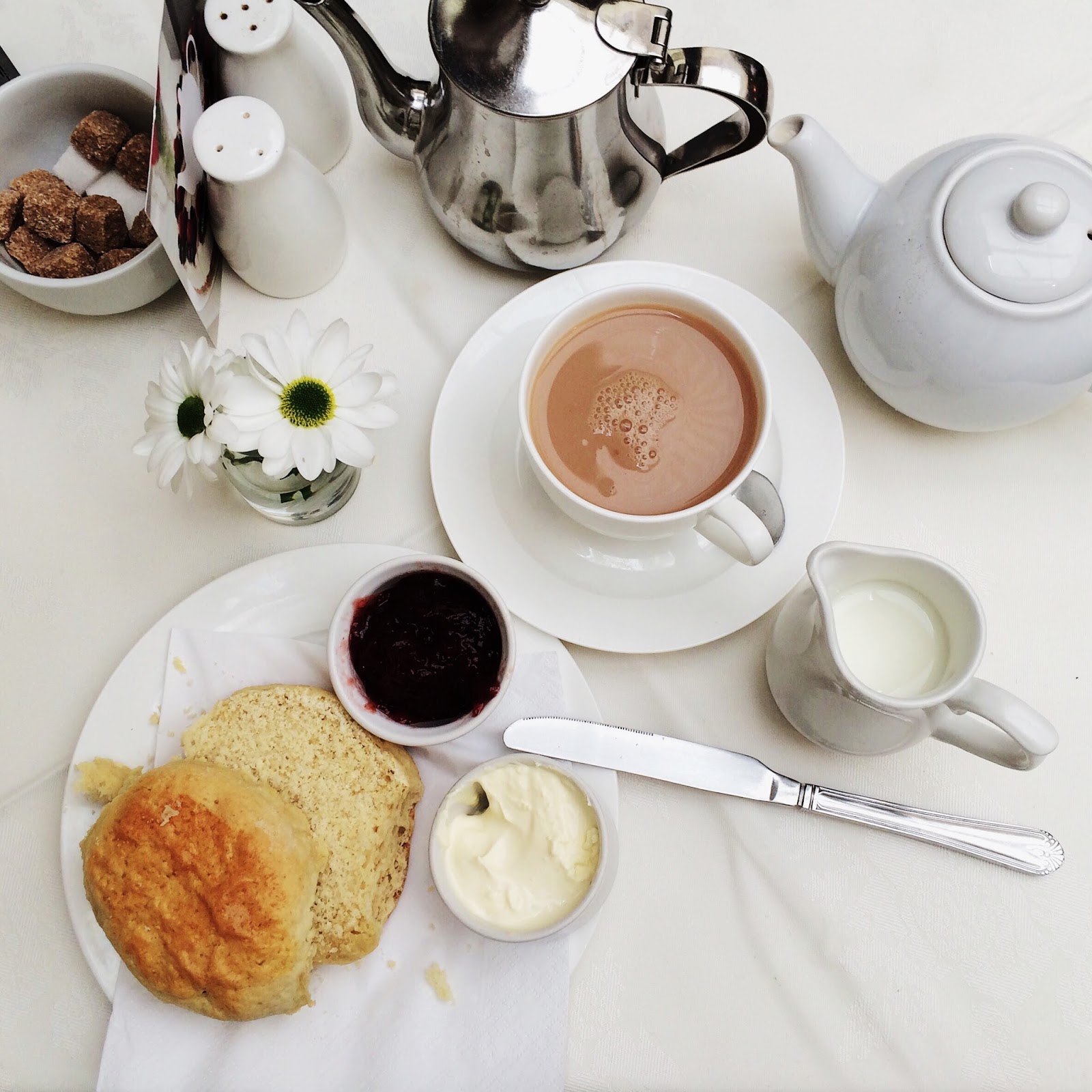 Discovering Wiltshire Devizes, Ramsbury and Marlborough Hot and Chilli