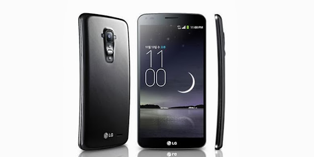 Ponsel Lengkung LG G-Flex Belum Dipastikan Kapan Masuk Indonesia