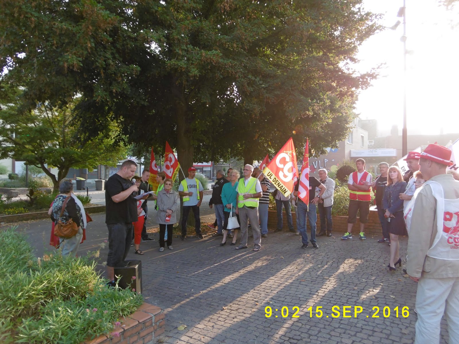 Rassemblement parvis de la mairie de Denain le 15 septembre au matin pour le retrait de la loi El'K