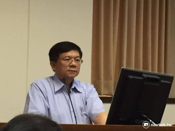 大潭電廠若是環評未過,無法增建緊急發電機組,經濟部長李世光(圖)坦言,屆時「問題可大了」。 大潭電廠若是環評未過,無法增建緊急發電機組,經濟部長李世光(圖)坦言,屆時「問題可大了」。