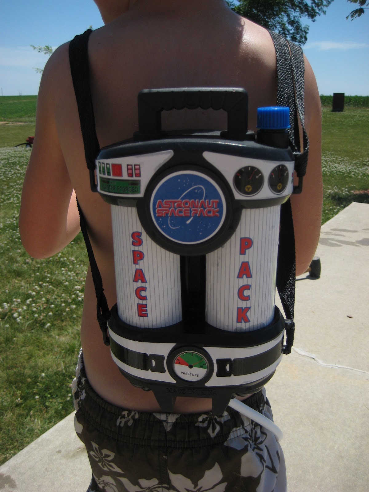 Aeromax, Water Astronaut Space Pack momma in flip flops