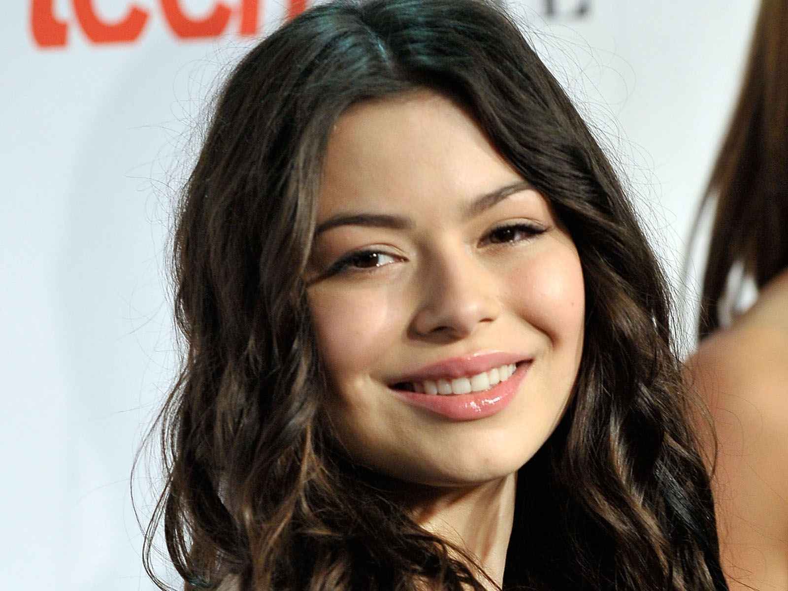 Miranda cosgrove about you now 4