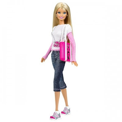  Фото куклы Барби в джинсах