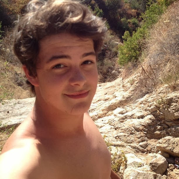 Israel Broussard - Shirtless & Barefoot Twitter Pics.