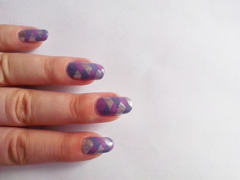 31DC2014 Day 18: HALF MOONS - Braided Nails